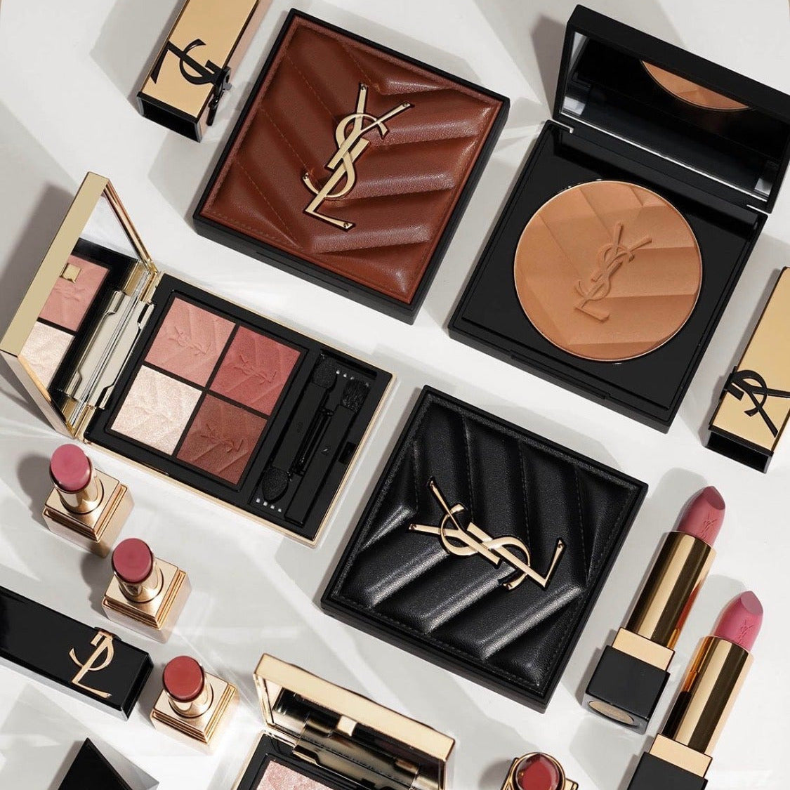 YVES SAINT LAURENT | Couture Clutch Palette